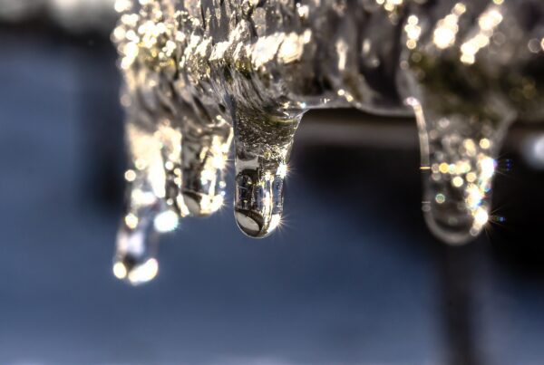 thawing frozen pipes, What You Should Know About Thawing Frozen Pipes